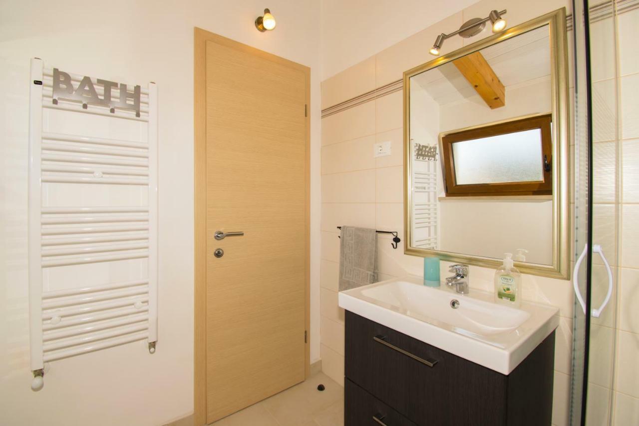 Casa Sossi Near Rovinj Villa Kanfanar Luaran gambar