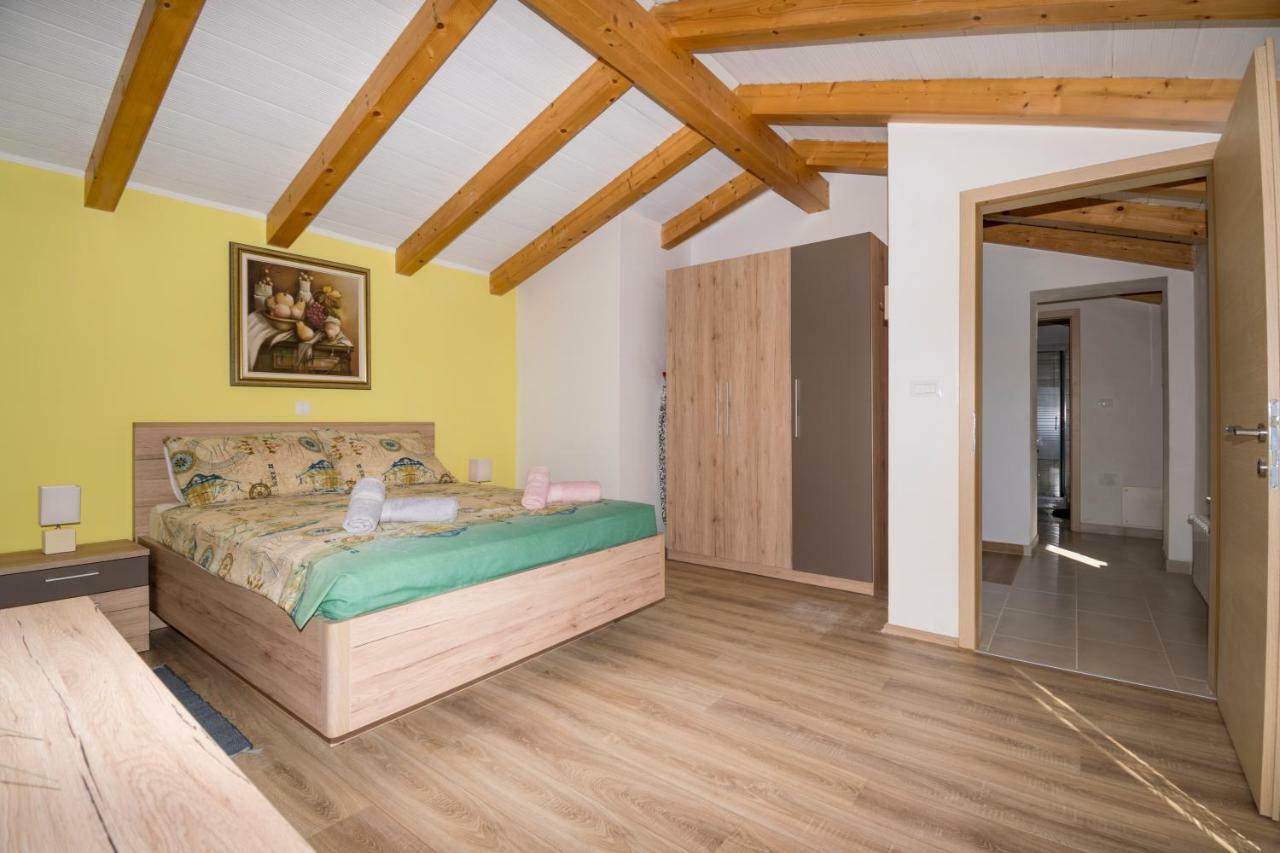 Casa Sossi Near Rovinj Villa Kanfanar Luaran gambar